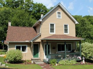 464 Erie St, Honesdale, PA 18431