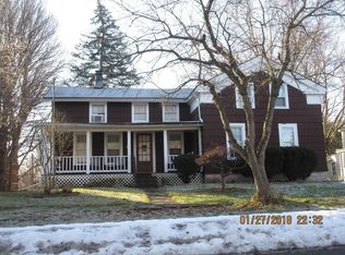 8 Jackson St, Holley, NY 14470