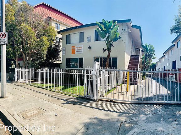 2nd image of 530 Venice Way APT 1
