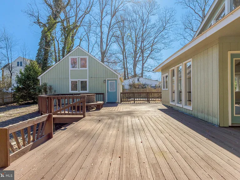 2031 Hillside Dr — Photo 48