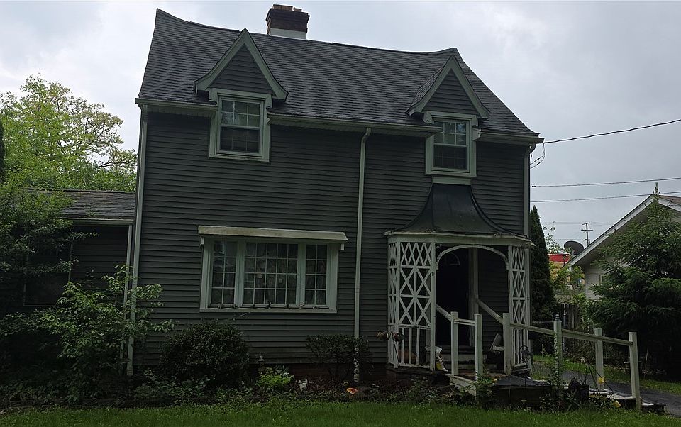 2nd image of 41 Crestline Pl