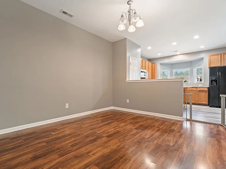 26 Mulberry Ct — Photo 4