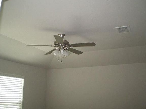 5th image of 5509 Bradford Pear Ln