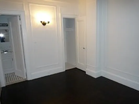 Rented by Raz Realty | media 4