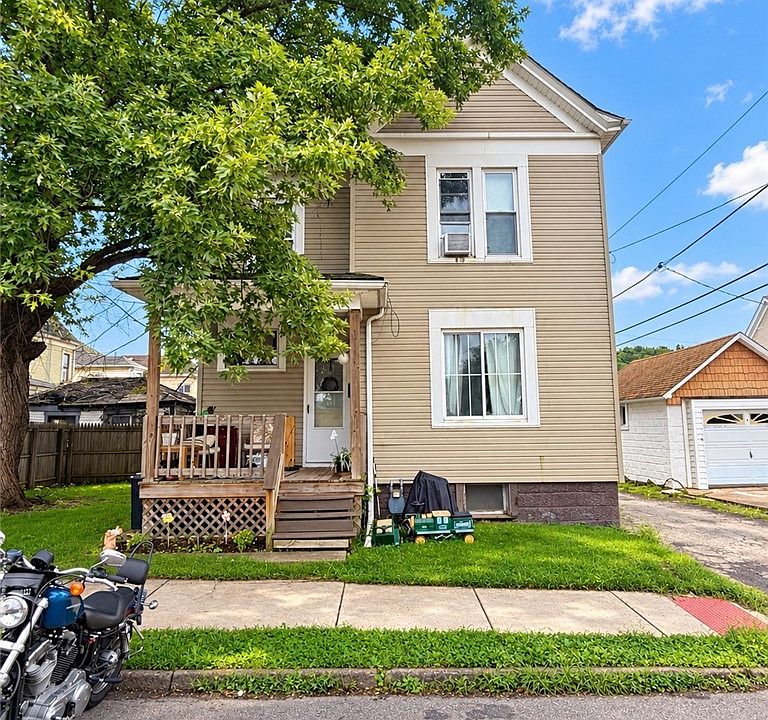 1st image of 607 Adams St