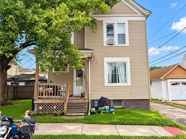 607 Adams St, Martins Ferry, OH 43935