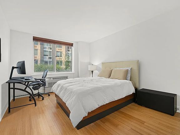 5th image of 505 W 47th St #2FS