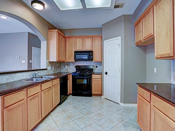 4th image of 1408 S Friendswood Dr Unit 405B