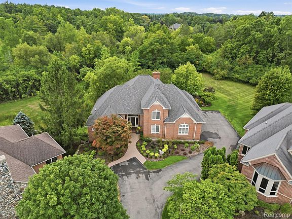 3rd image of 3030 W Ridge Ct