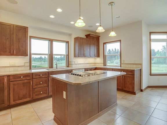 4th image of 19305 SE 400th St