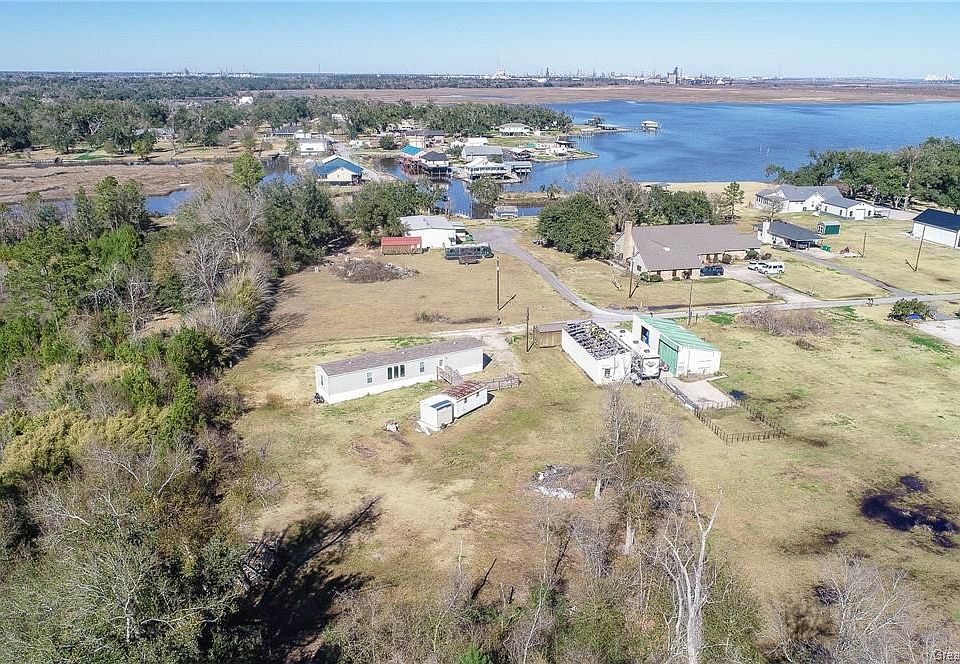 1st image of 477 Bayou Sunset Ln
