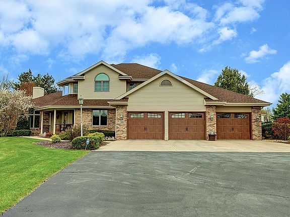 3rd image of 7399 Cedar Crest Dr