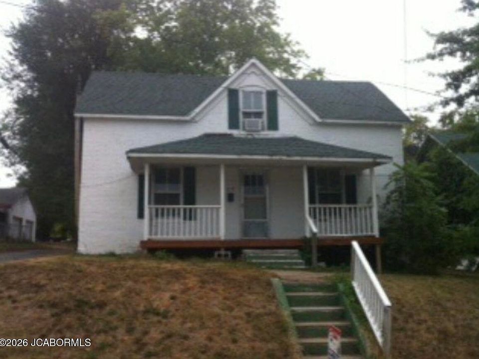 1st image of 309 Clay St