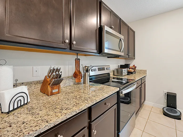 9673 Black Walnut Dr — Photo 45