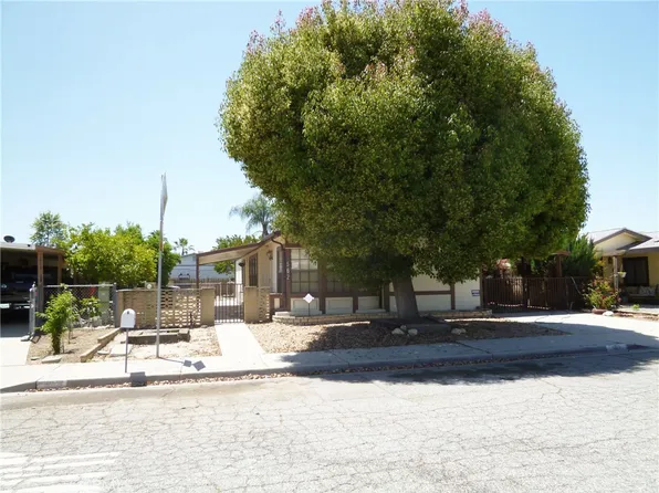 562 Potrero St, San Jacinto, CA 92582