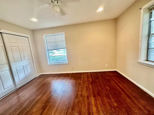 1100 Frost St, Rosenberg, TX 77471