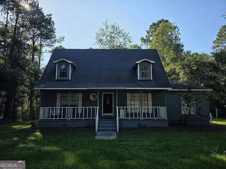 206 Old Lake Rd — Photo 1