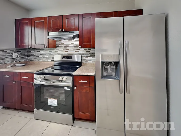 1707 W Hanlon St — Photo 6