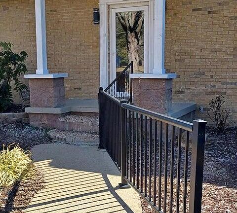 3rd image of 3005 Winterberry Ave