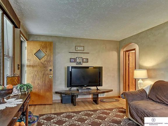 5th image of 6238 S 41st Ave