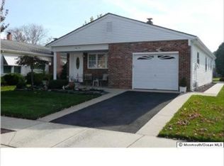35 Vail St, Toms River, NJ