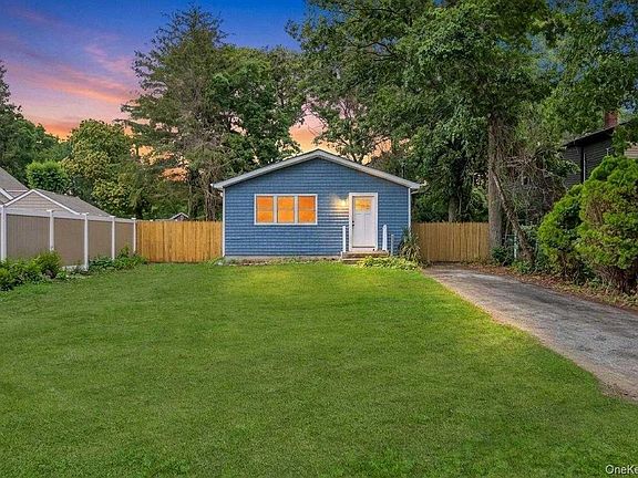 3rd image of 438 Auborn Avenue
