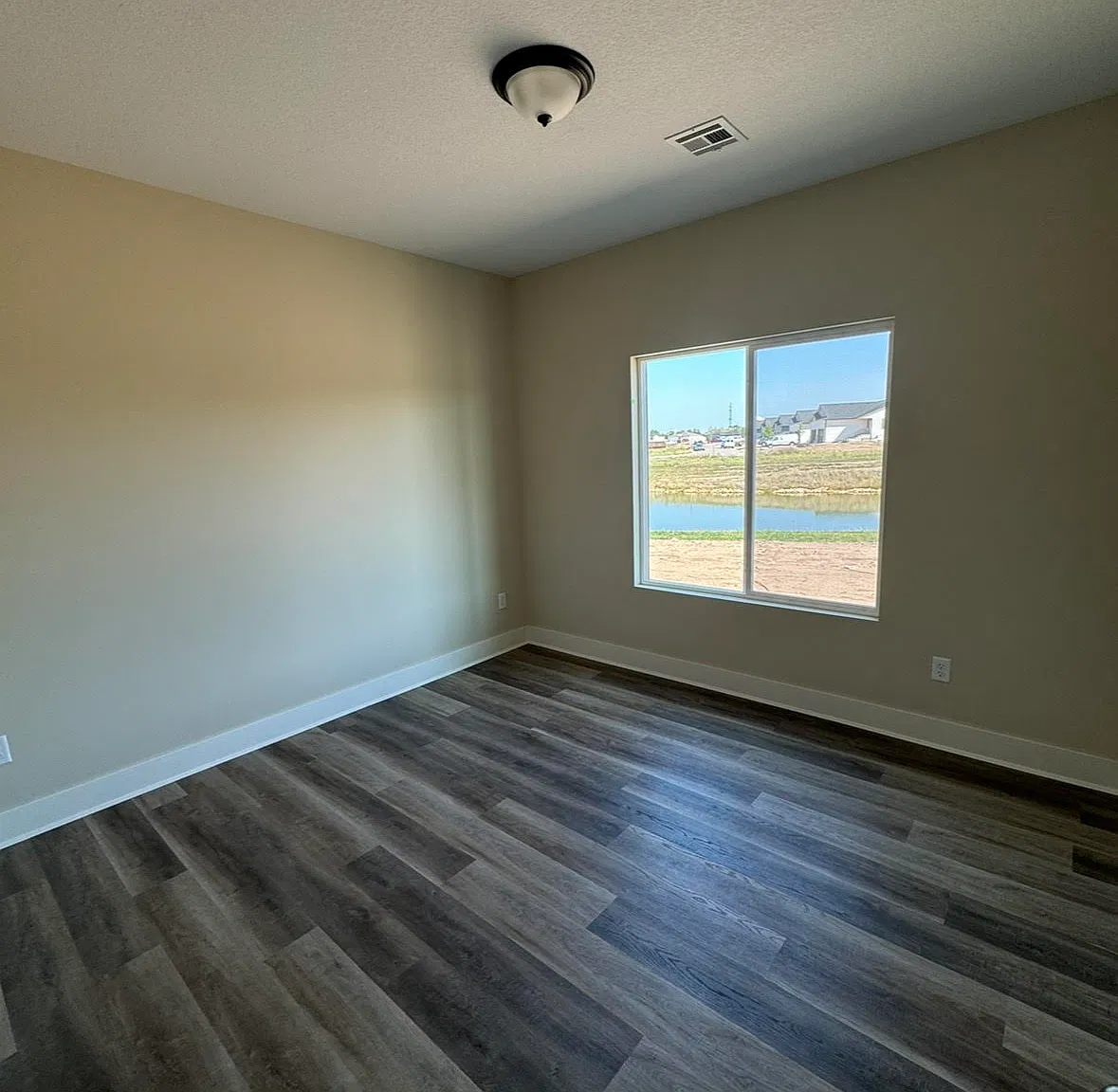 812 Trails End Ct - 1 — Photo 4