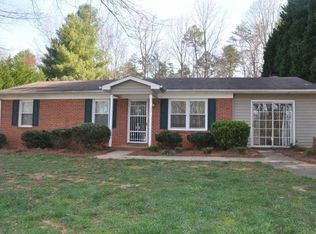 4045 Deamon Ct, Winston Salem, NC 27101