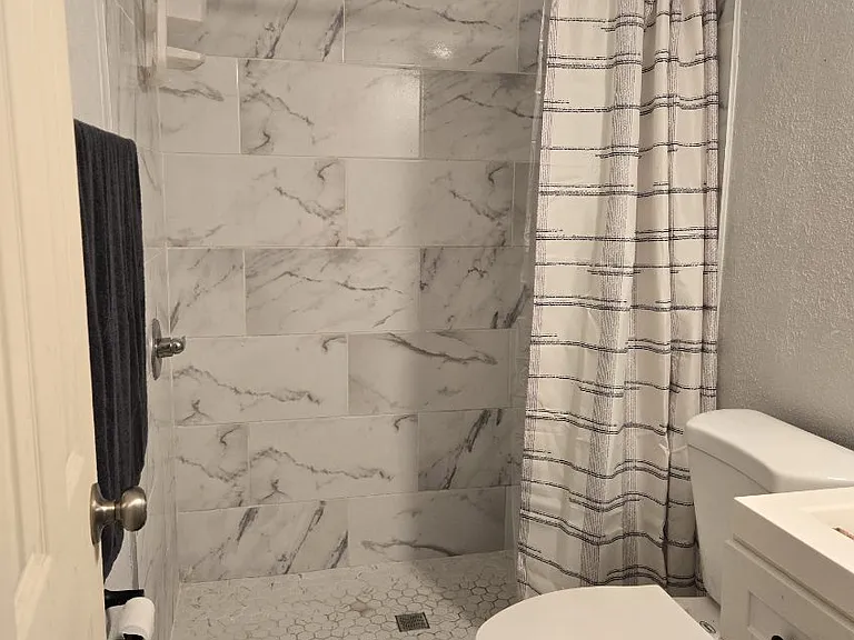1823 E 109th Ave #1 — Photo 4