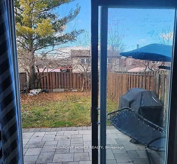 18 Valley Stream Dr — Photo 24