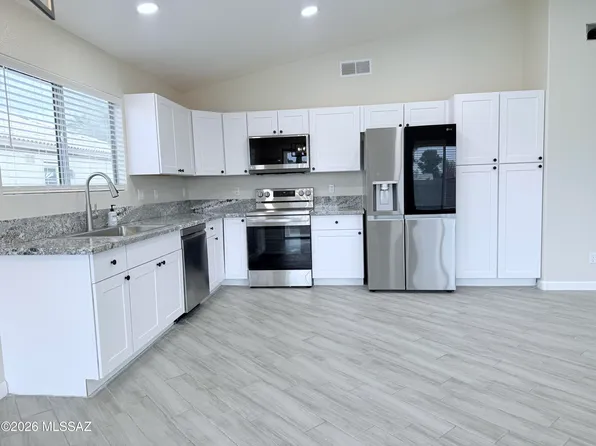 7178 W Hunnington Dr, Tucson, AZ 85743