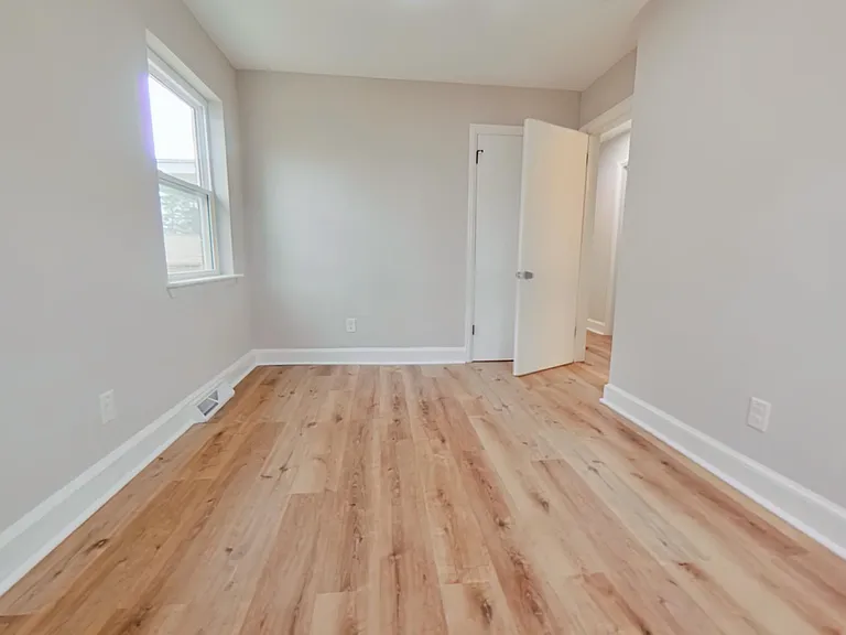 1508 N Hamilton St — Photo 12