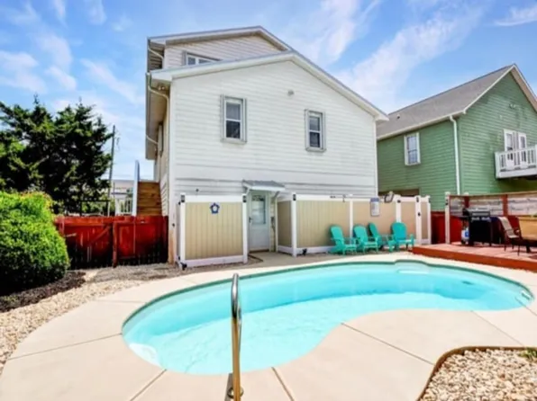 (undisclosed Address), Kure Beach, NC 28449