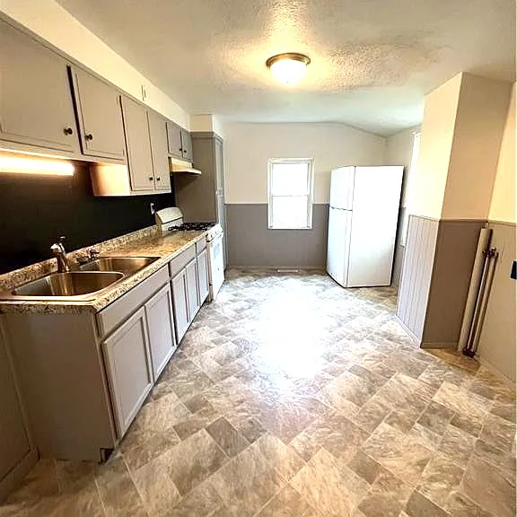409 Ross St #1 — Photo 3