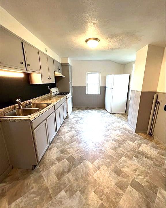 1st image of 409 Ross St #1