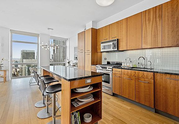 4th image of 11 E 29th St APT 53A