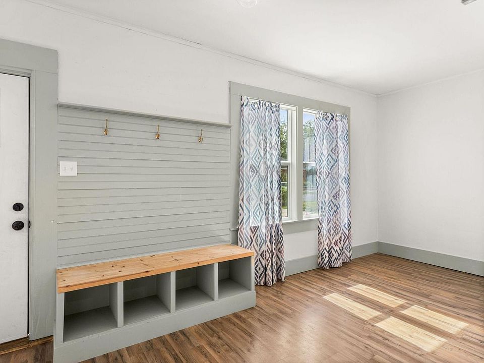 418 Bilbo St, Deridder, LA 70634 Zillow