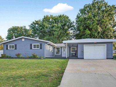 1303 Fairlane Dr, Bettendorf, IA, 52722