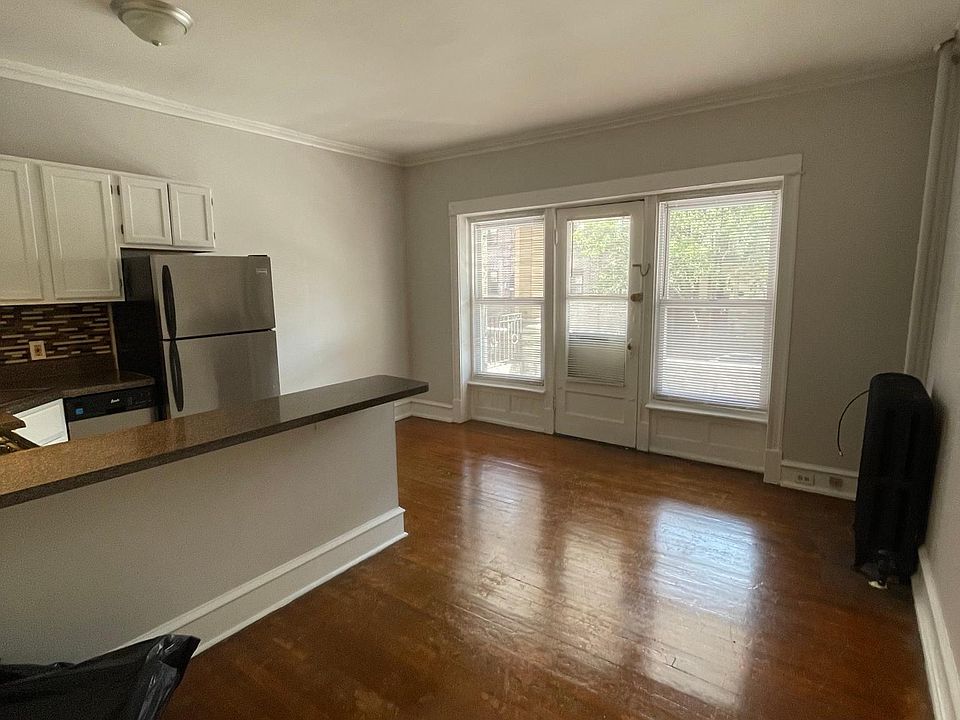 2nd image of 4519 Pine St #1