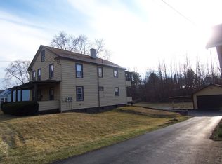 9 Peckham Rd, Poughkeepsie, NY 12603