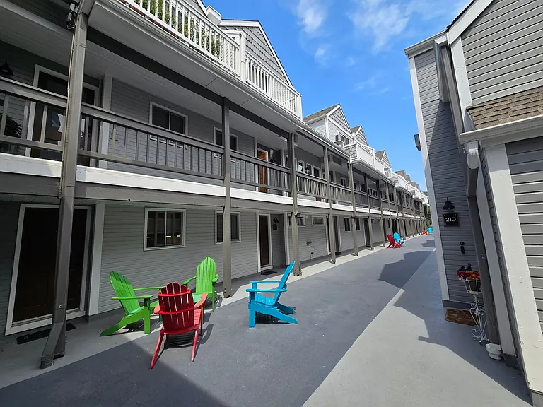 2201 Pearl St #217 — Photo 42