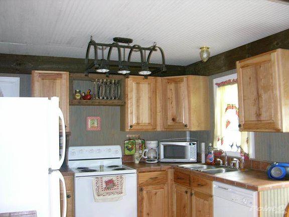 quaint kitchen