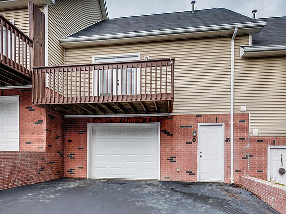 5th image of 606 Cambridgeshire Ct #606