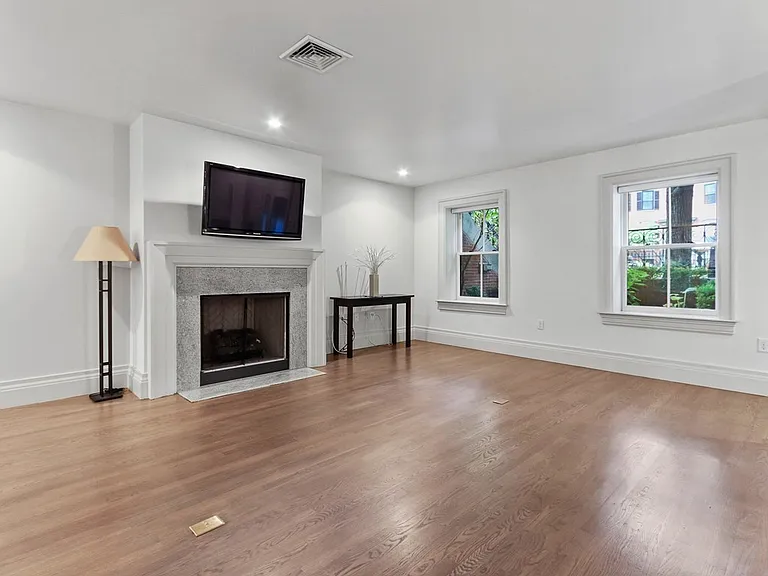 21 Union Park #GRD — Photo 13