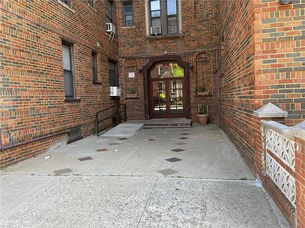 1973 81st St APT E1, Brooklyn, NY 11214