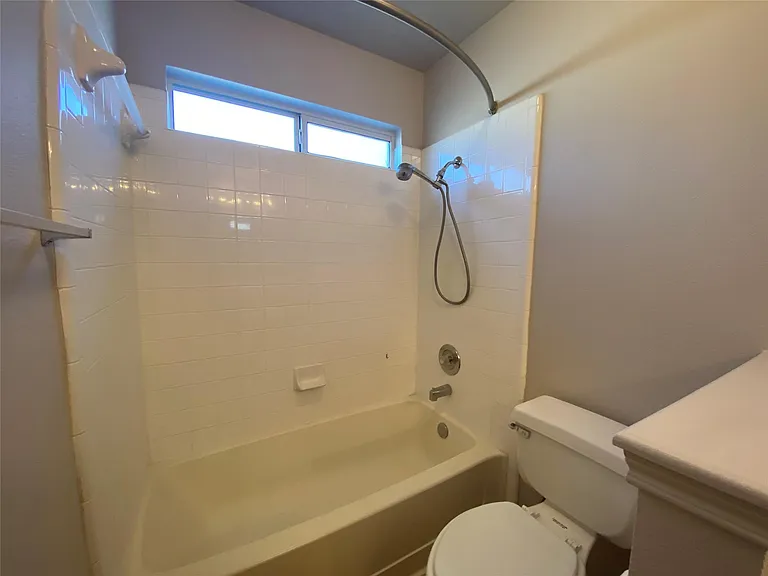 1806 Dublin Dr — Photo 25