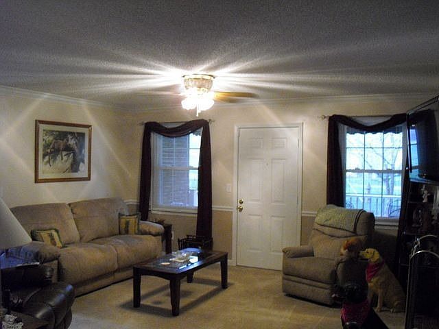 2nd image of 12 W Tunbridge Ct