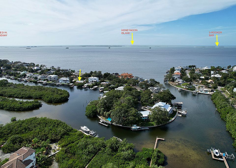 624 N Mayo St, Crystal Beach, FL 34681 Zillow