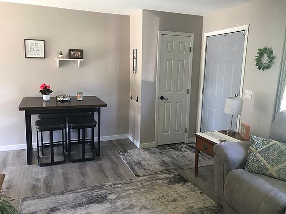 4th image of 14805 Chili Ave W