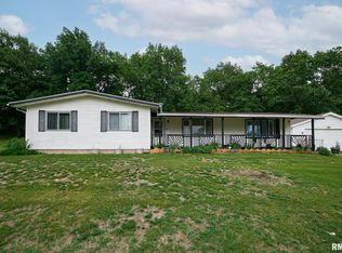 10146 Evergreen Dr, Manito, IL 61546